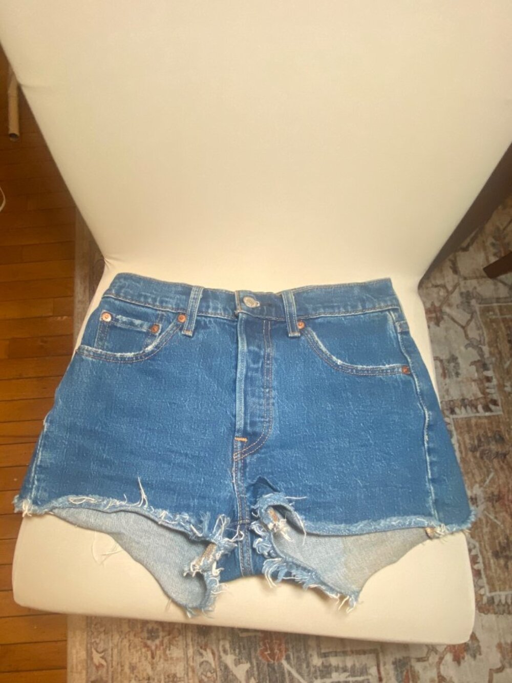 Levi’s 501 High Rise Cutoff Denim Shorts W25